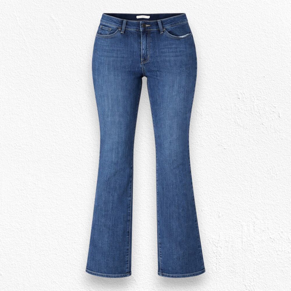 Levi's Medium Wash Classic Mid Rise Stretch Flare Classic Bootcut Jeans Size 32